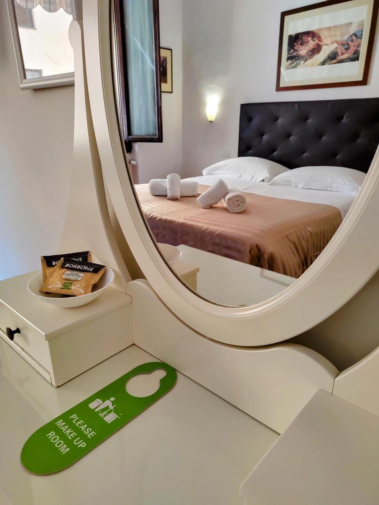 Residenza Martin Hotel Firenze Bagian luar foto